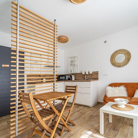 Cosy Room'S Frontonas Buitenkant foto